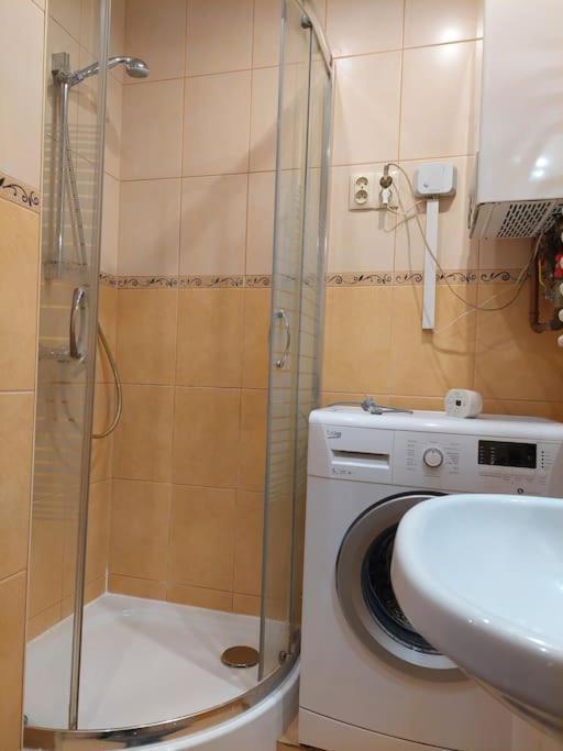 Domin Domin Appartement Częstochowa Buitenkant foto